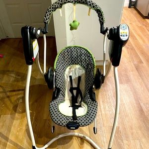 Graco baby swing